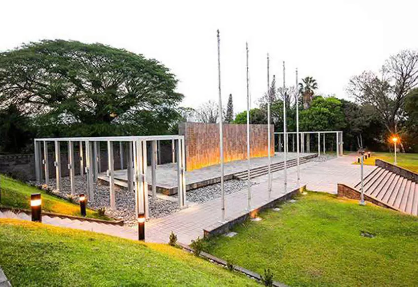 Mausoleo Proceres Independencia y Plaza Memorial
